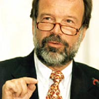 Political Speakers - Norbert Walter